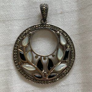 Beautiful Silver Ornamental Pendant